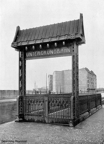 Alfred Grenander, U-Bhf Sophie-Charlotte-Platz, Portal